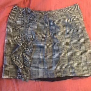 XS mini skirt from Mango